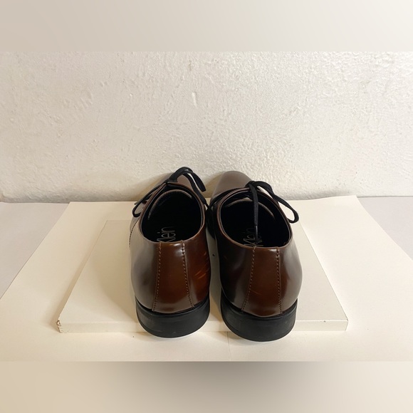 Calvin Klein Brown Ramses Texture Oxfords - Picture 4 of 6